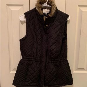 Faux fur collar vest